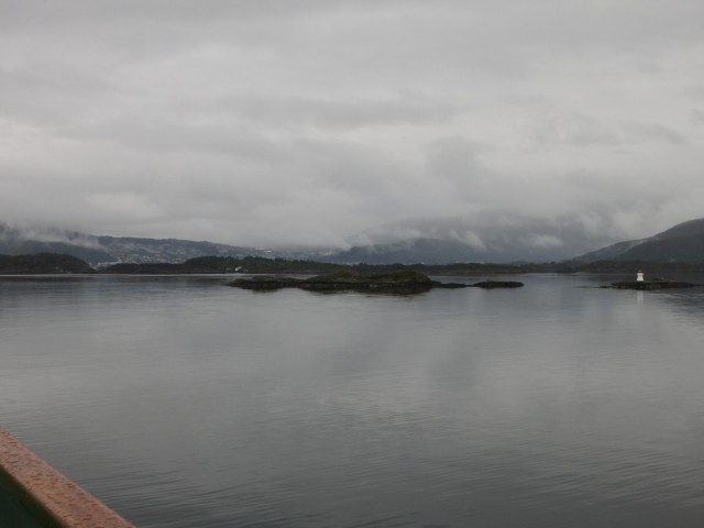 Hurtigruten_2015-06-18_07-25